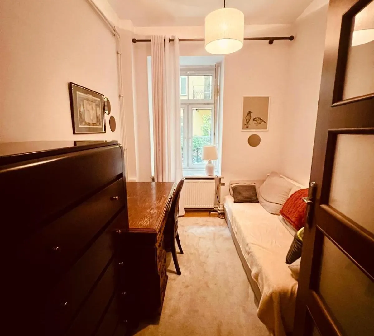 Apartment Ferienwohnung Cozy Flat Centrum Of Warschau